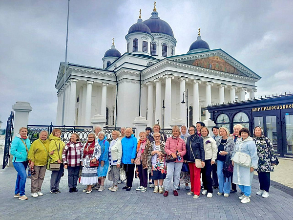 Андрей Тарасов организовал поездку в город Арзамас и в Большое Болдино для активных жителей микрорайона «Горьковский»