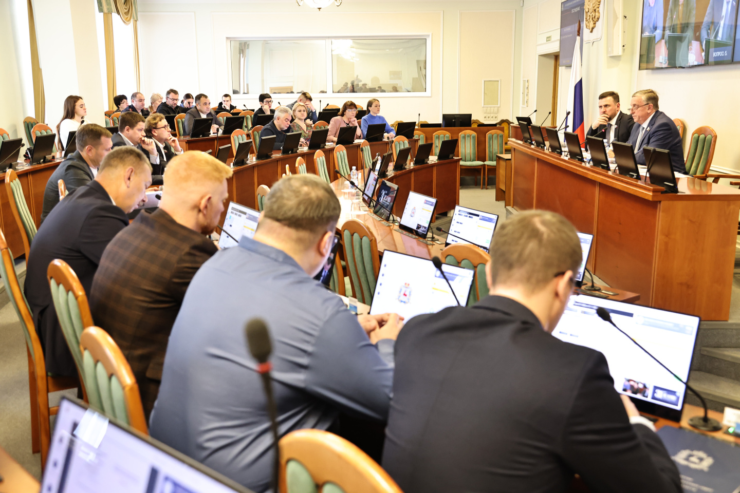 Заседание комитета Законодательного Собрания по транспорту и дорожному хозяйству состоялось 21 ноября 2024 года