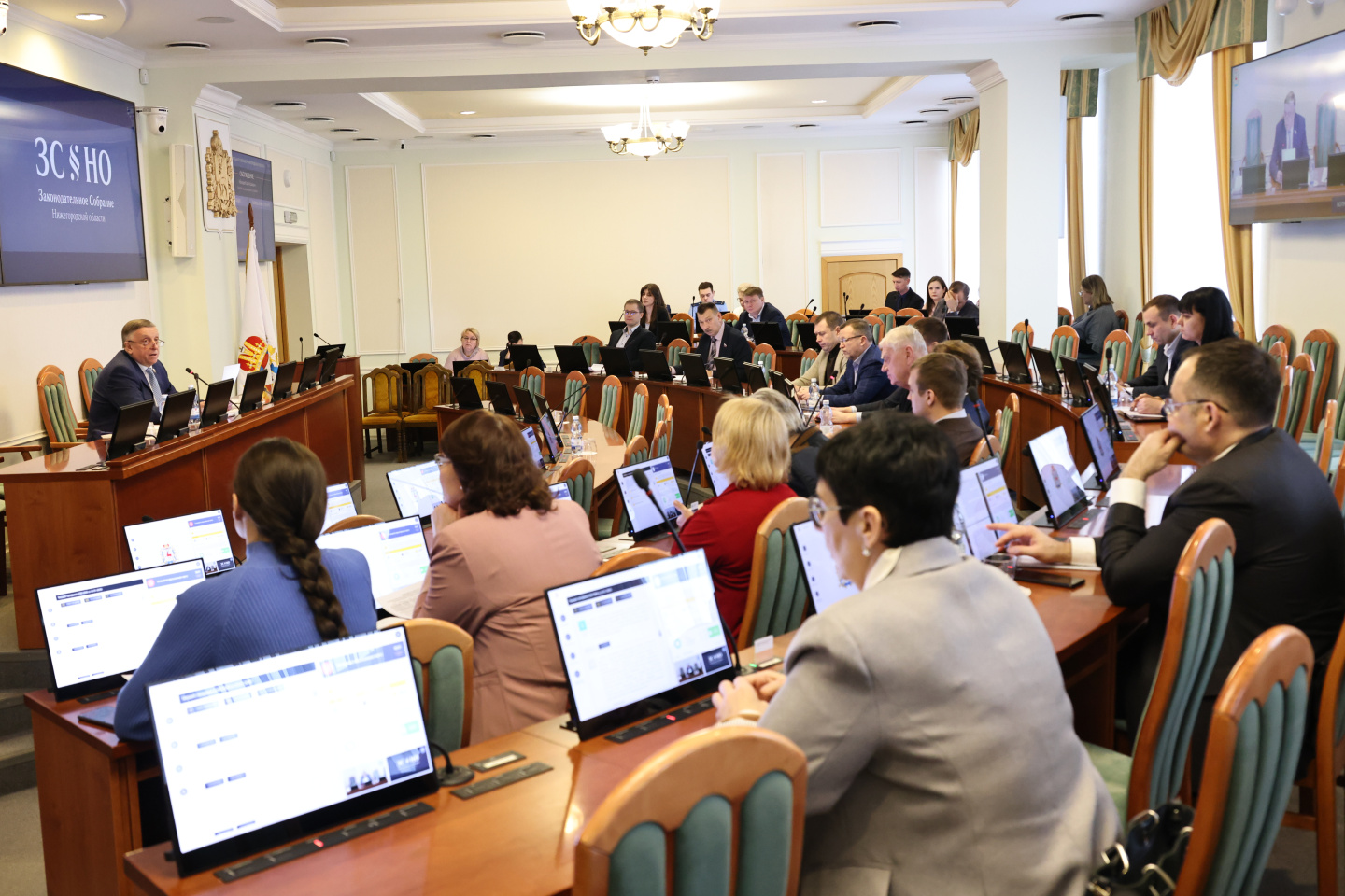 Заседание комитета Законодательного Собрания по транспорту и дорожному хозяйству состоялось 23 января 2025 года