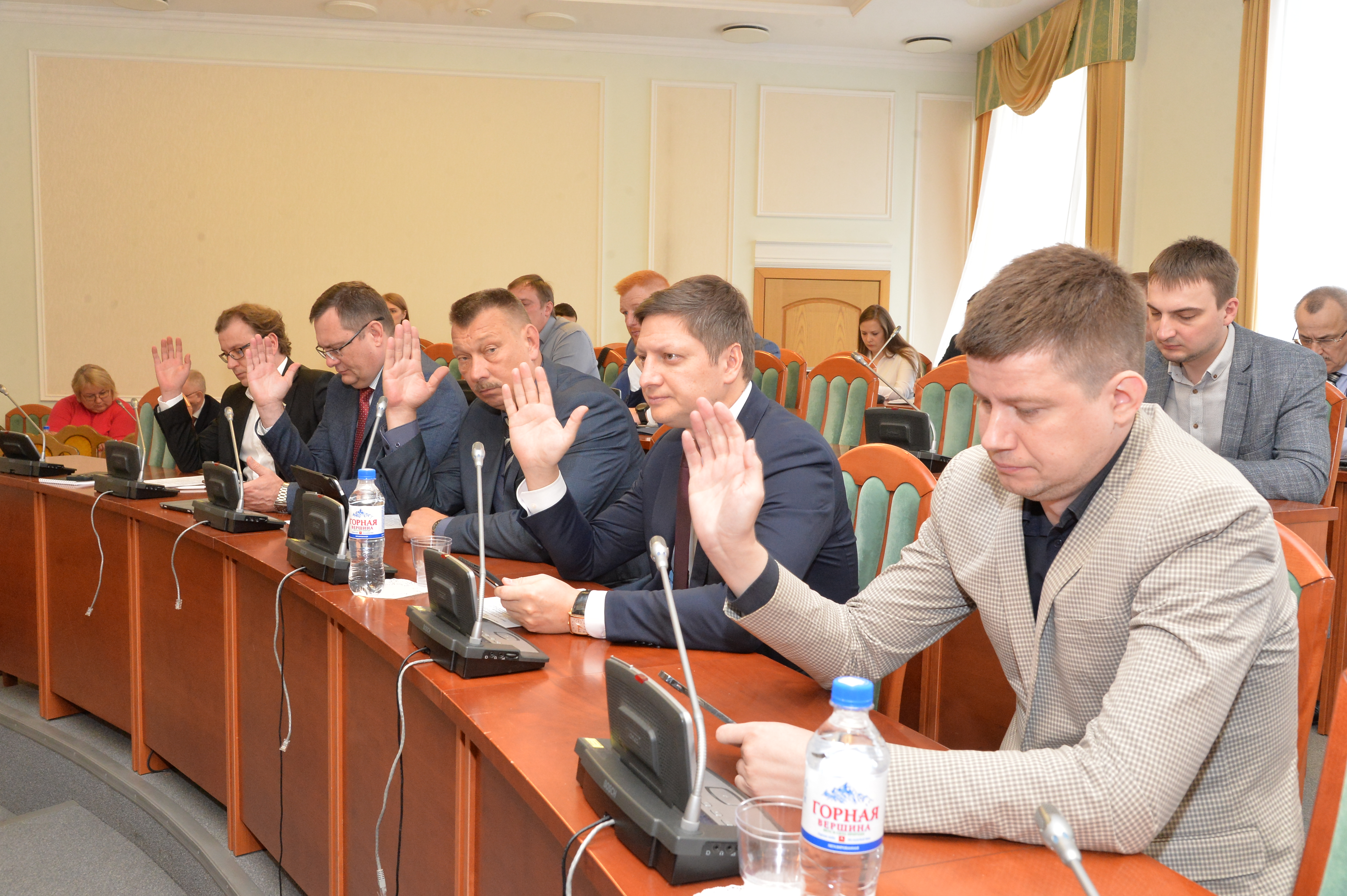 Заседание комитета Законодательного Собрания по транспорту и дорожному хозяйству состоялось 19 мая 2022 года