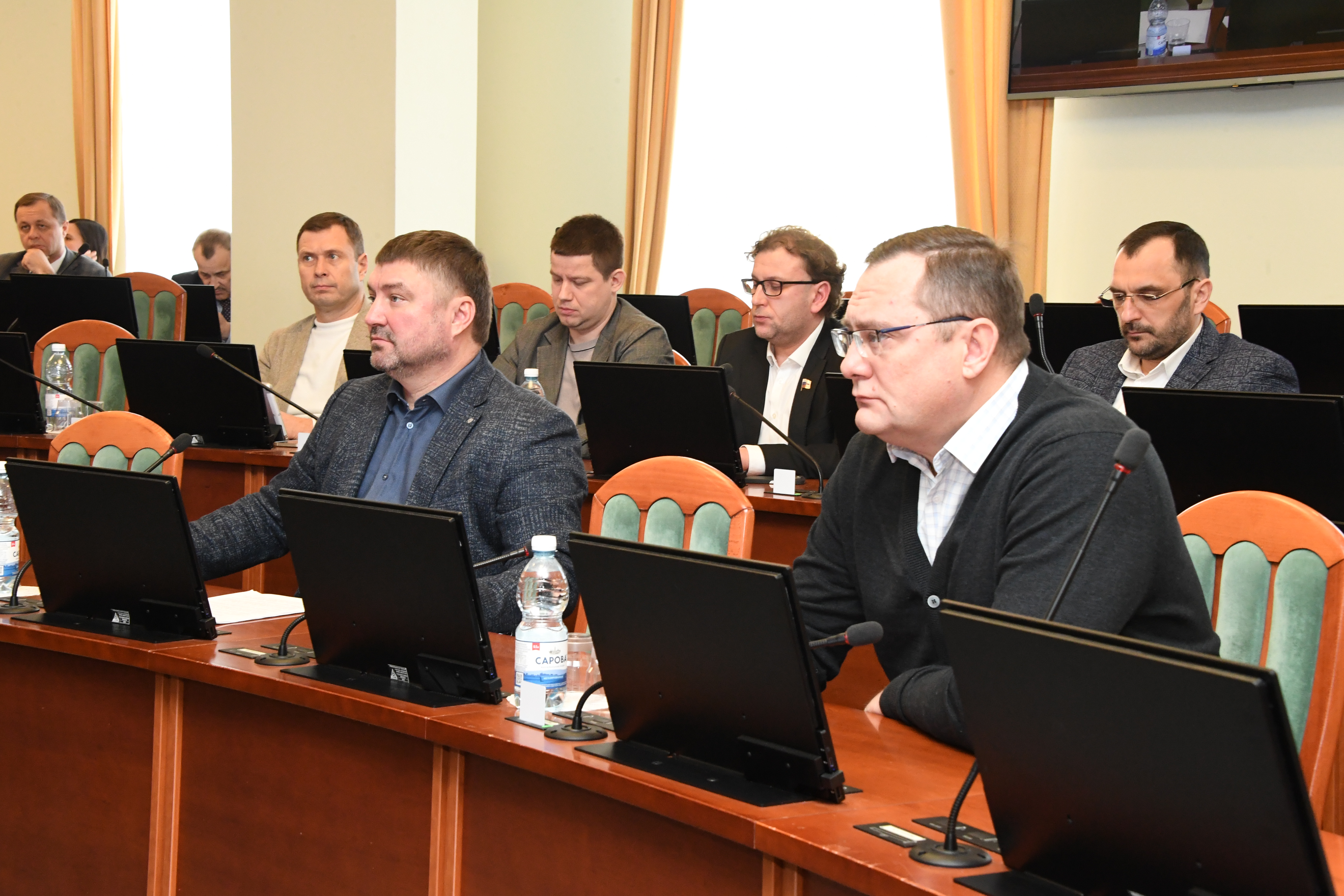 Заседание комитета Законодательного Собрания по транспорту и дорожному хозяйству состоялось 18 января 2024 года
