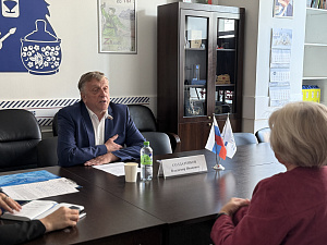 Владимир Солдатенков провел прием граждан по личным вопросам